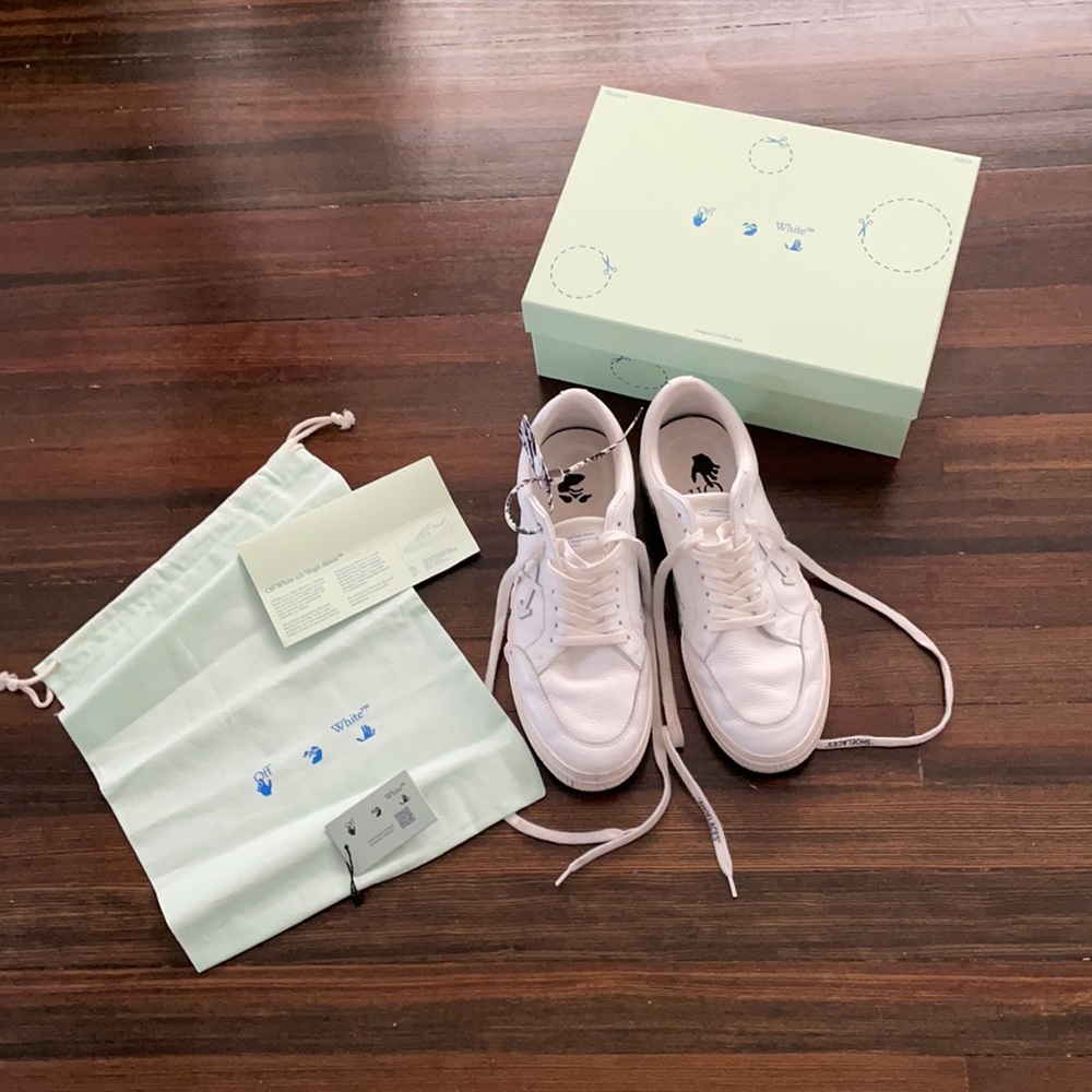 Off White Sneakers. Used Structurally Good Condit… - image 2